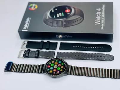 A picture of smartwatch RW32and 34