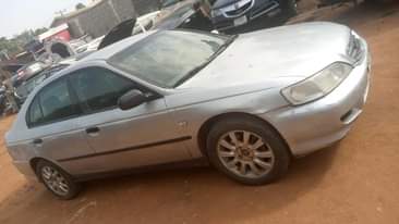 A picture of Honda Accord 2002