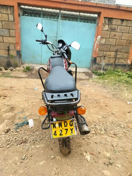 bajaj boxer