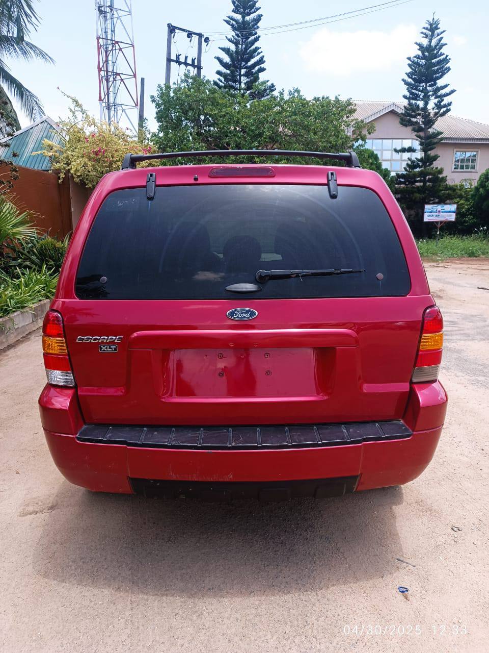 A picture of FORD ESCAPE