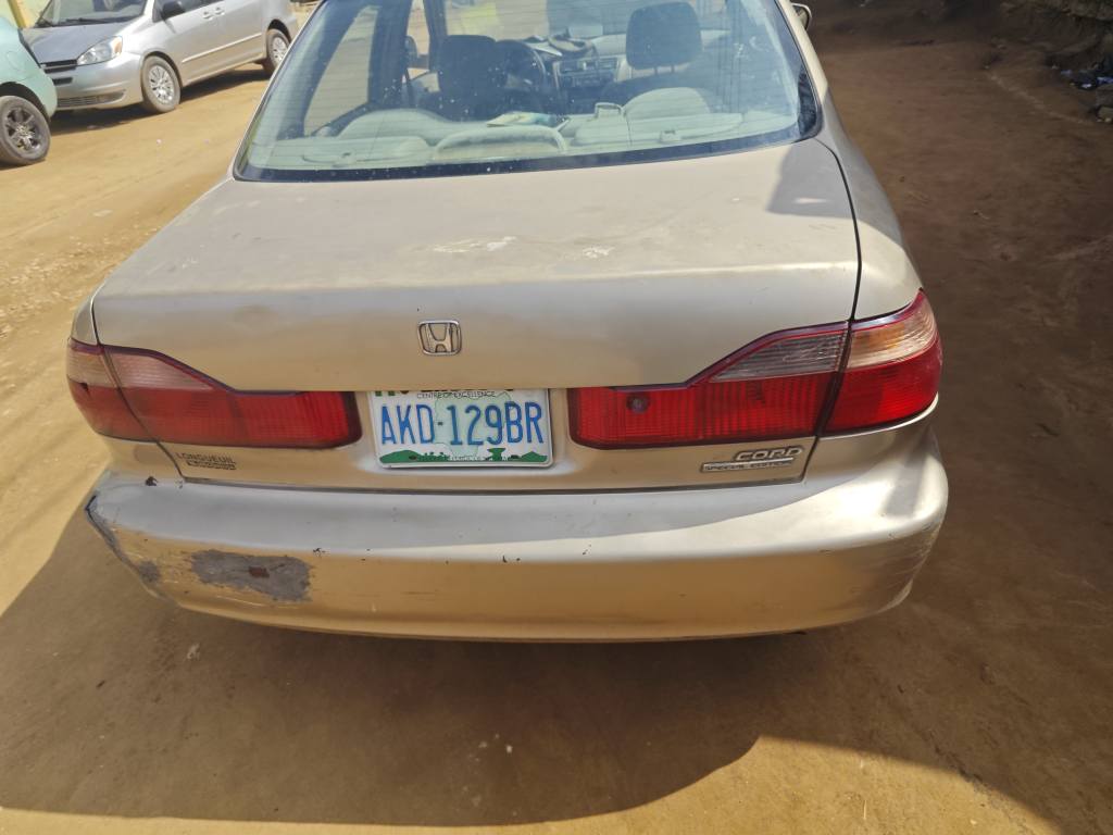 A picture of 2000 Honda accord baby boy