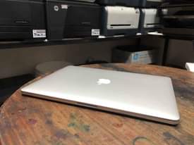 A picture of Macbook Pro Retina 15 