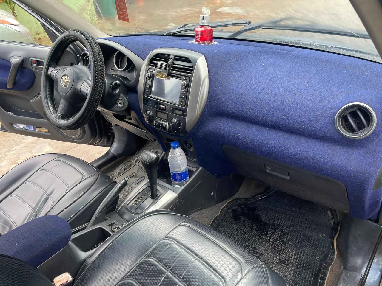 A picture of Toyota Rav 4 2005