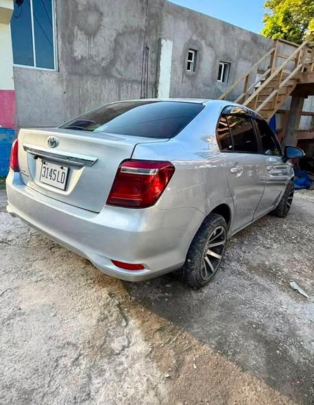 used toyota axio