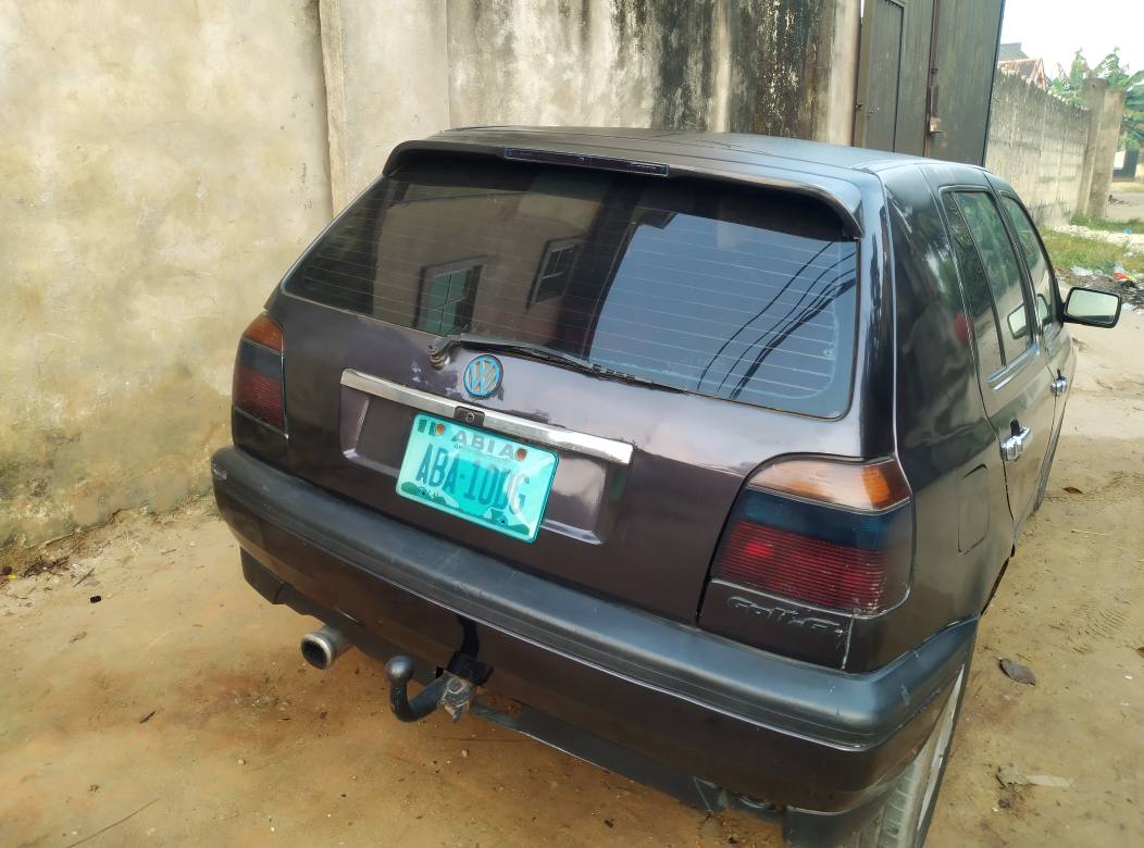 A picture of GOLF 3 SALON CAR