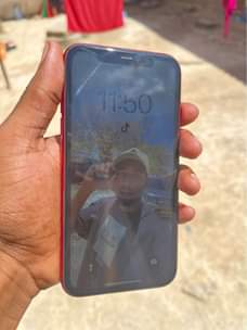A picture of Iphone 11