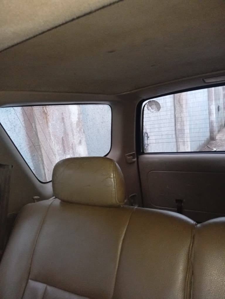 A picture of Toyota 4Runner 04 model