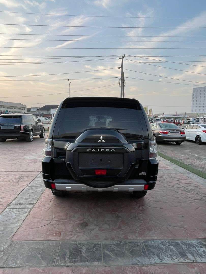 A picture of Mistubushi Pajero 2018