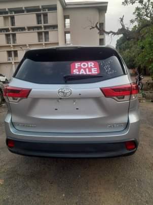 A picture of Toyota Highlander 2018