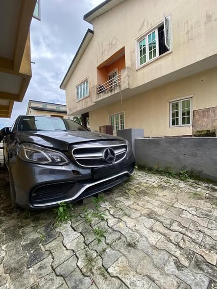 A picture of Mercedes Benz C300 2014