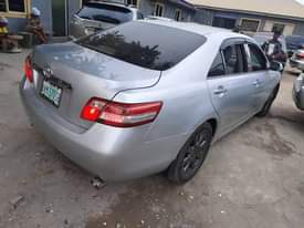 A picture of Awoof Toyota Camry thump start v6 XLE engine gear AC