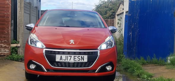 peugeot 208