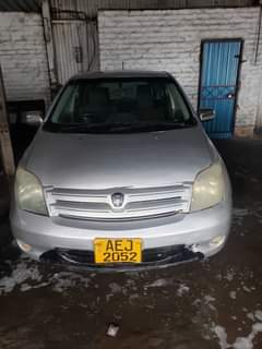 used toyota ist