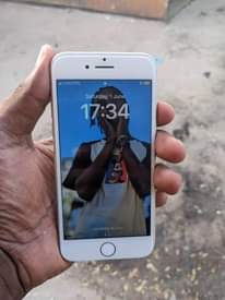 A picture of iphone 8 plain