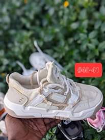 A picture of Raba Sneaker na Sandles malisafi