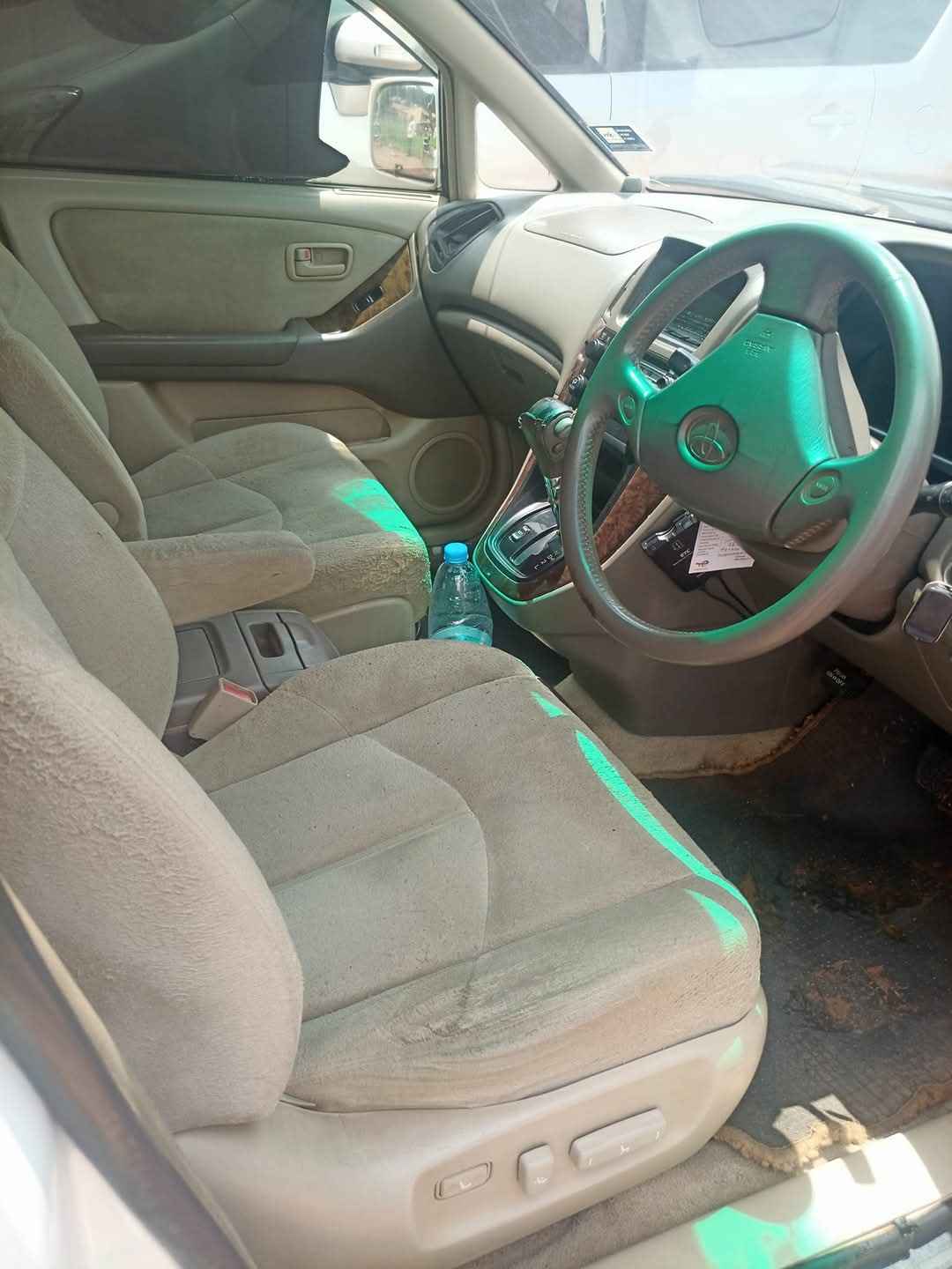 A picture of HARRIER 3.0cc 12m Last Call 0701488581 What s app 0776417404