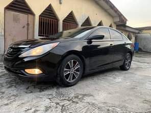 A picture of KEYLESS 2013 HYUNDAI SONATA PRICE IS 6 7m Super silent