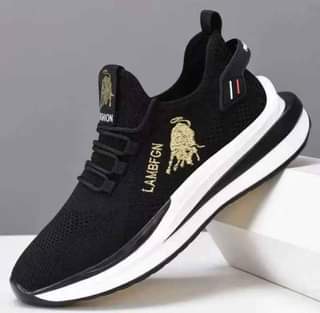 A picture of Quality Men s sneakers 43 Black