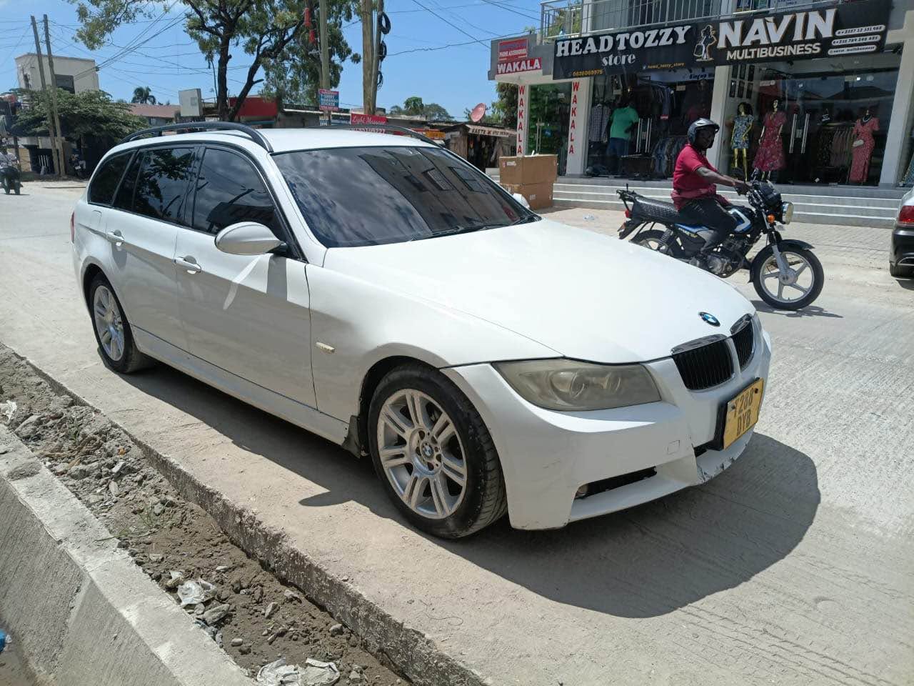 A picture of BMW 3SERIES 0714058883