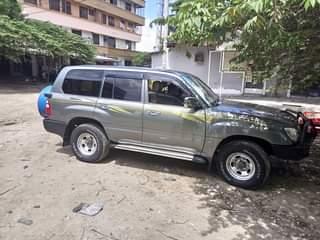 A picture of TOYOTA LAND CRUISER VX 1HZ