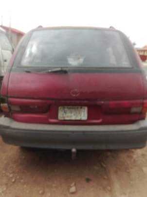 A picture of 2005 Toyota Previa Car Bus Car Bus