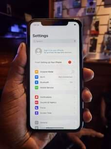 A picture of 870K Iphone 11 64gb no face battery 90 for calls