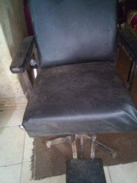 A picture of Salon chair
