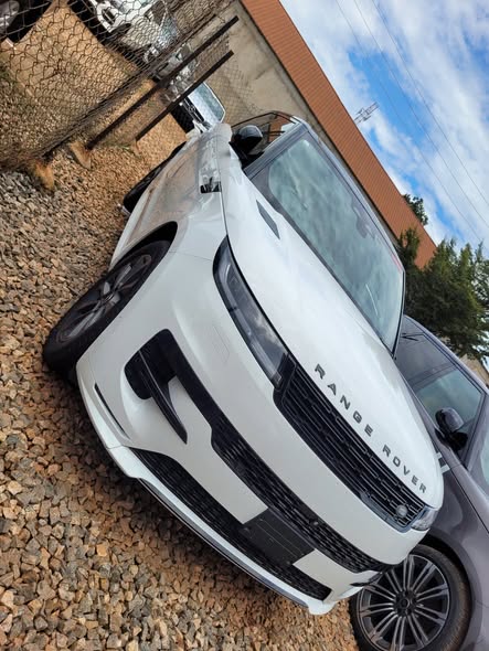 A picture of Range rover sport 2023 Diesel