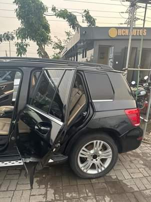 A picture of Mercedes Benz GLK 350 11.5m
