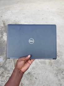 A picture of Dell latitude 5280