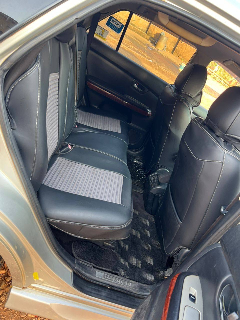 A picture of Harrier kawundo 0705375387 0776639068 watsup 25m