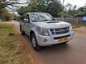 isuzu kb300