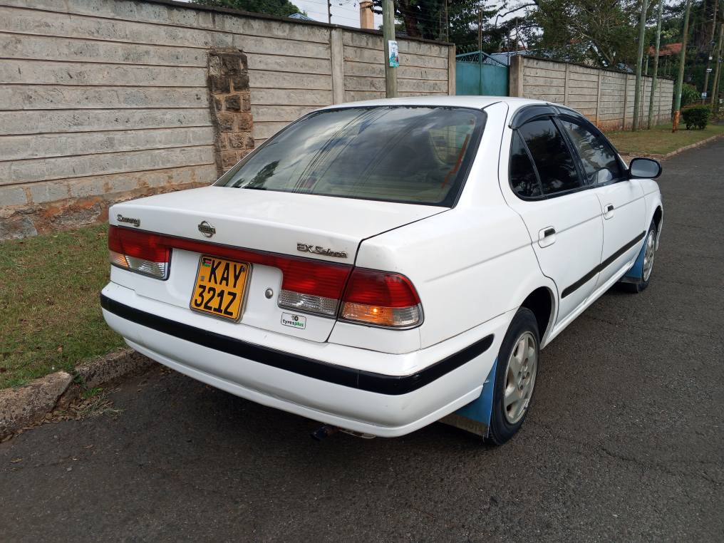 nissan b15