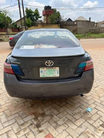 A picture of 2008 Belgium standard Toyota Camry untampered engine and gear first