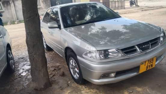 A picture of Toyota carina
