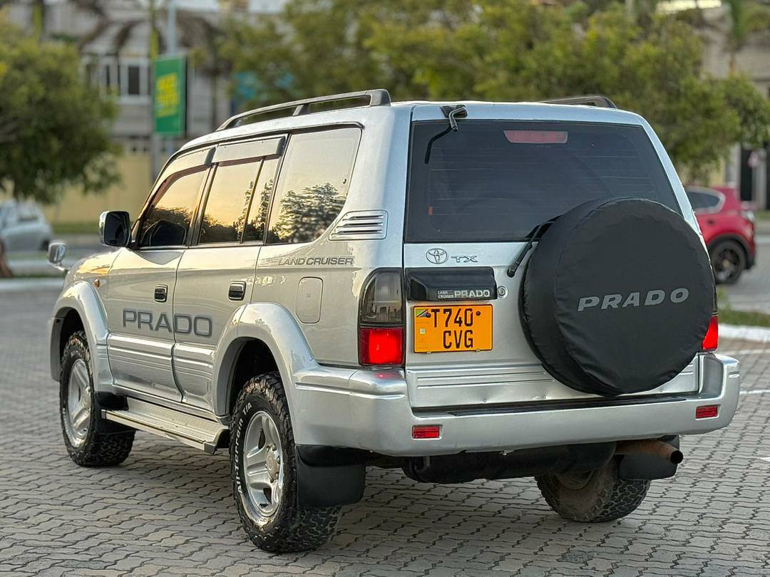 A picture of LANDCRUISER PRADO TX