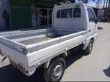 A picture of SUZUKI CARRY