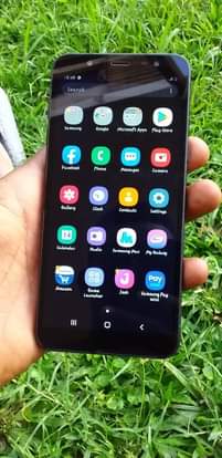 A picture of Samsung galaxy j8