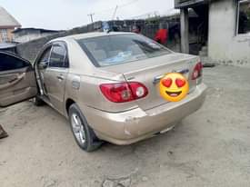 A picture of Fastest Finger 2006 Toyota Corolla LE Engine sound is 90