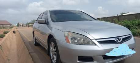 A picture of A carefully and neatly used Honda Accord DC 2007 is