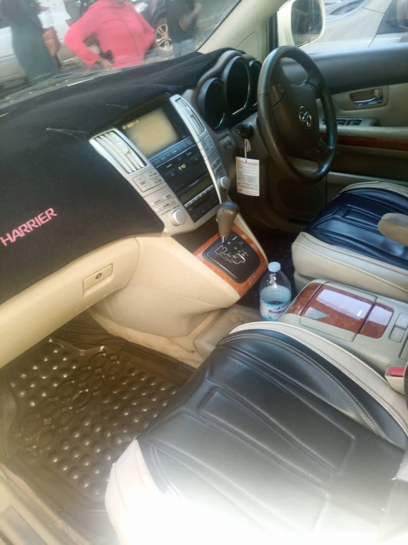 A picture of Harria kawundo 19m Call 0701488581 WhatsApp 0776417404