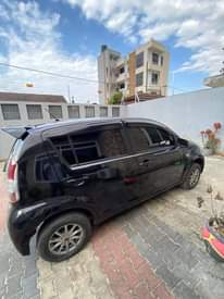 A picture of 2005 TOYOTA Passo