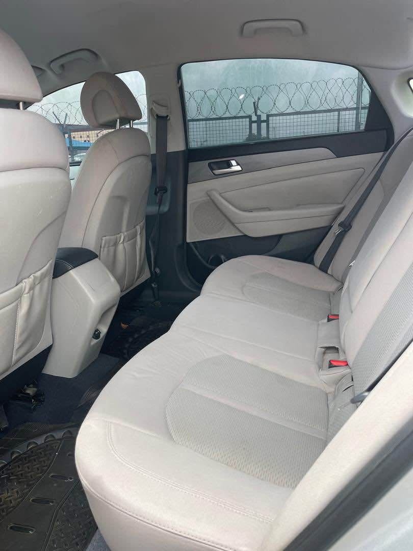 A picture of TOYOTA COROLLA