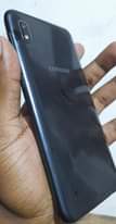 A picture of SAMSUNG a10