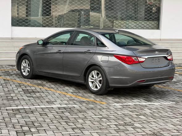 A picture of New arrival 2013 Hyundai sonata