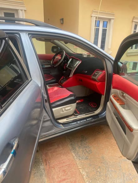 A picture of Lexus rx 330 2005 awoof deals