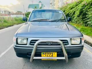 A picture of PICKUP INAUZWA BEI ML 25 PETROL 0712445511