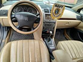 A picture of 2004 Peugeot 407