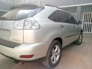 A picture of Lexus Rx330 for sale Super Clean body and interior Sound