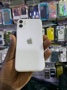 A picture of Iphone 11